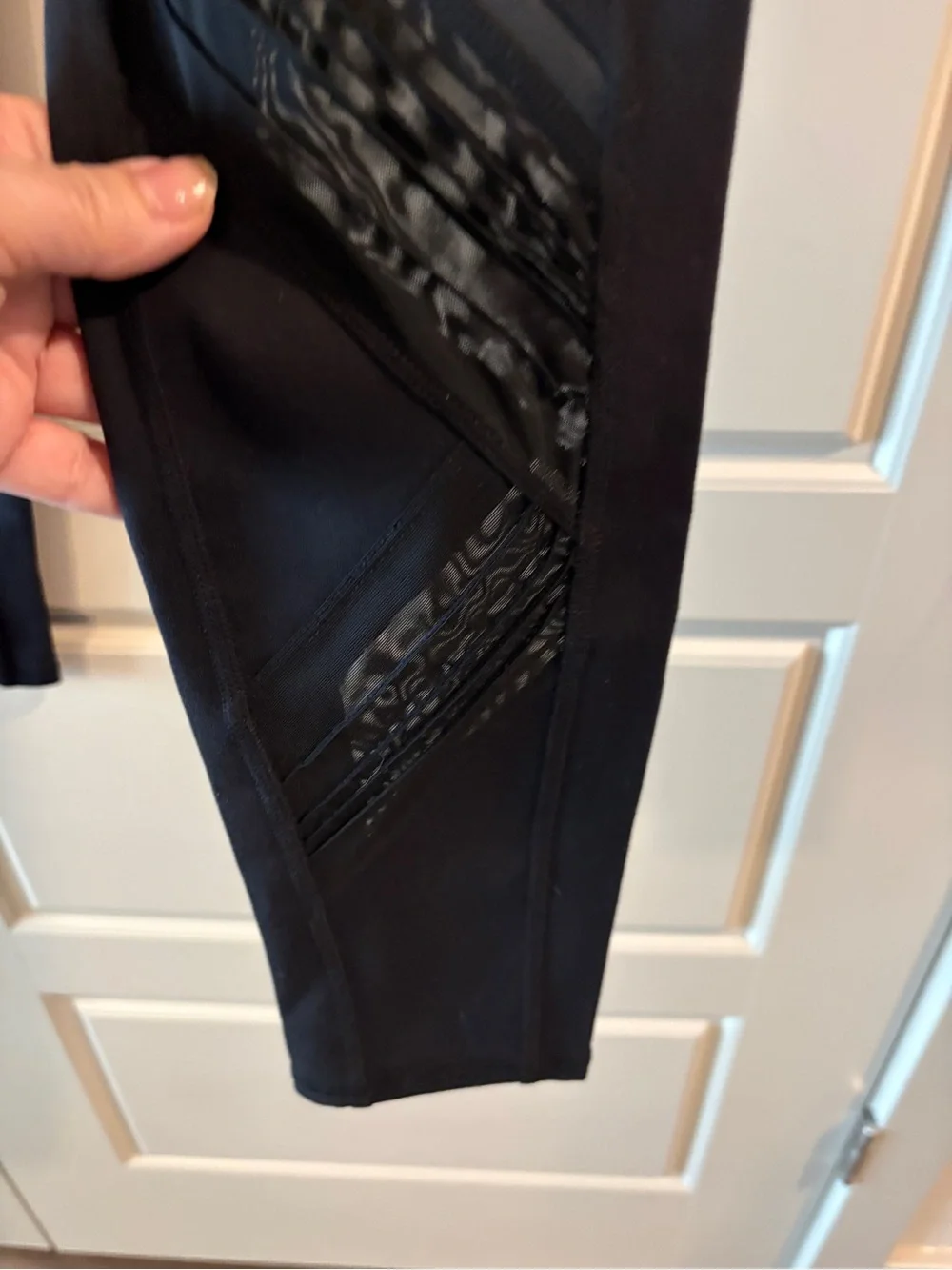 ALO Yoga Black High Rise Panel Leggings Size L